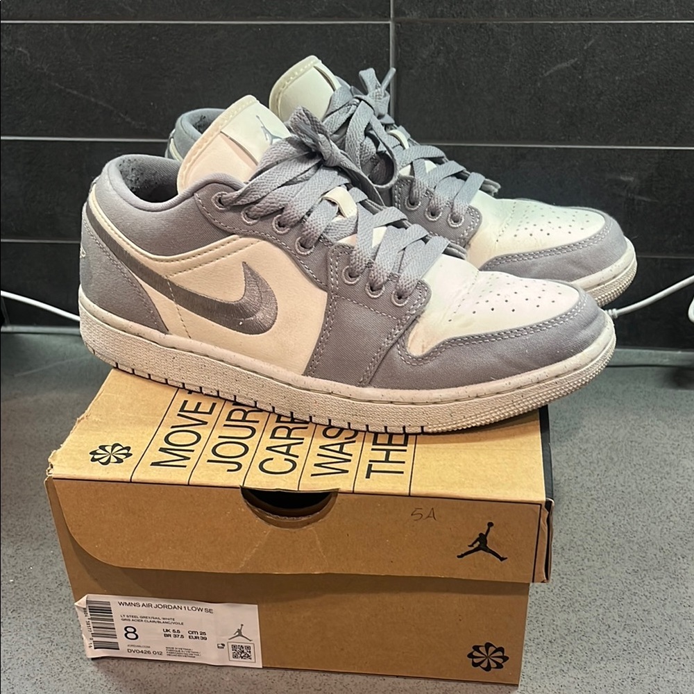 Nike Air Jordan 1 Low SE - Gray and White